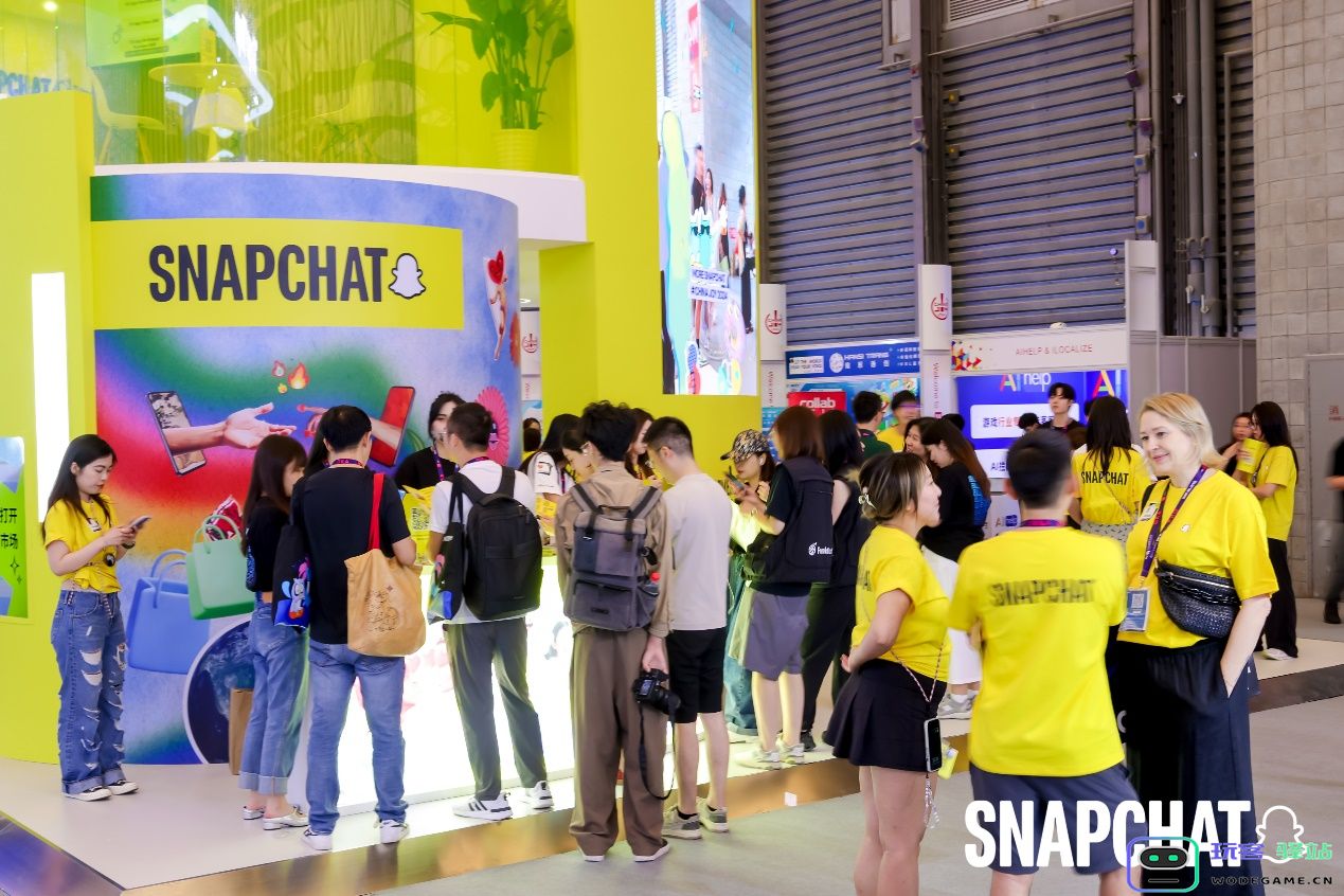 Snapchat携“巨型AR魔镜”空降ChinaJoy，成B2B展馆最热展台之一